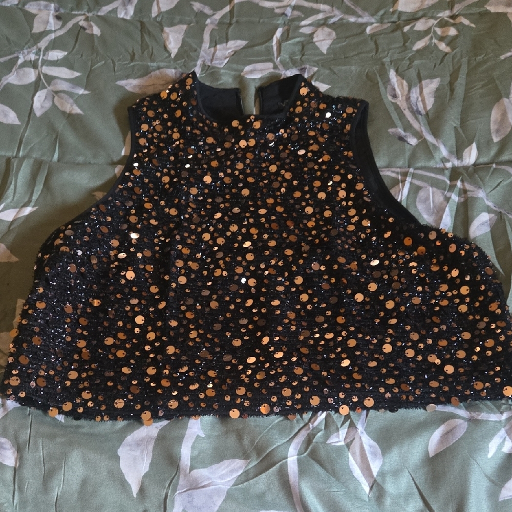 VENUS Elegant Black Top